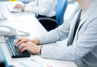 データ入力を効率化！業務代行を利用するメリットや活用事例について解説